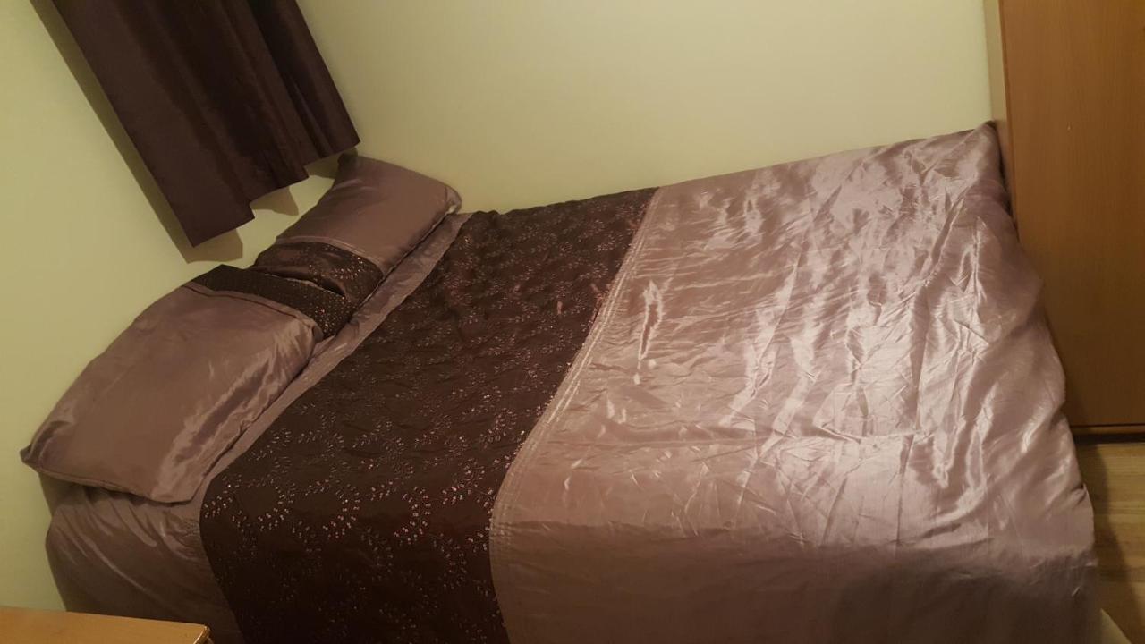 Splendid 4Bedrooms Shared Home Manchester Esterno foto