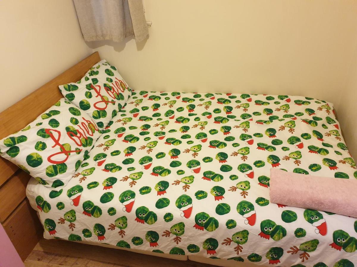 Splendid 4Bedrooms Shared Home Manchester Esterno foto