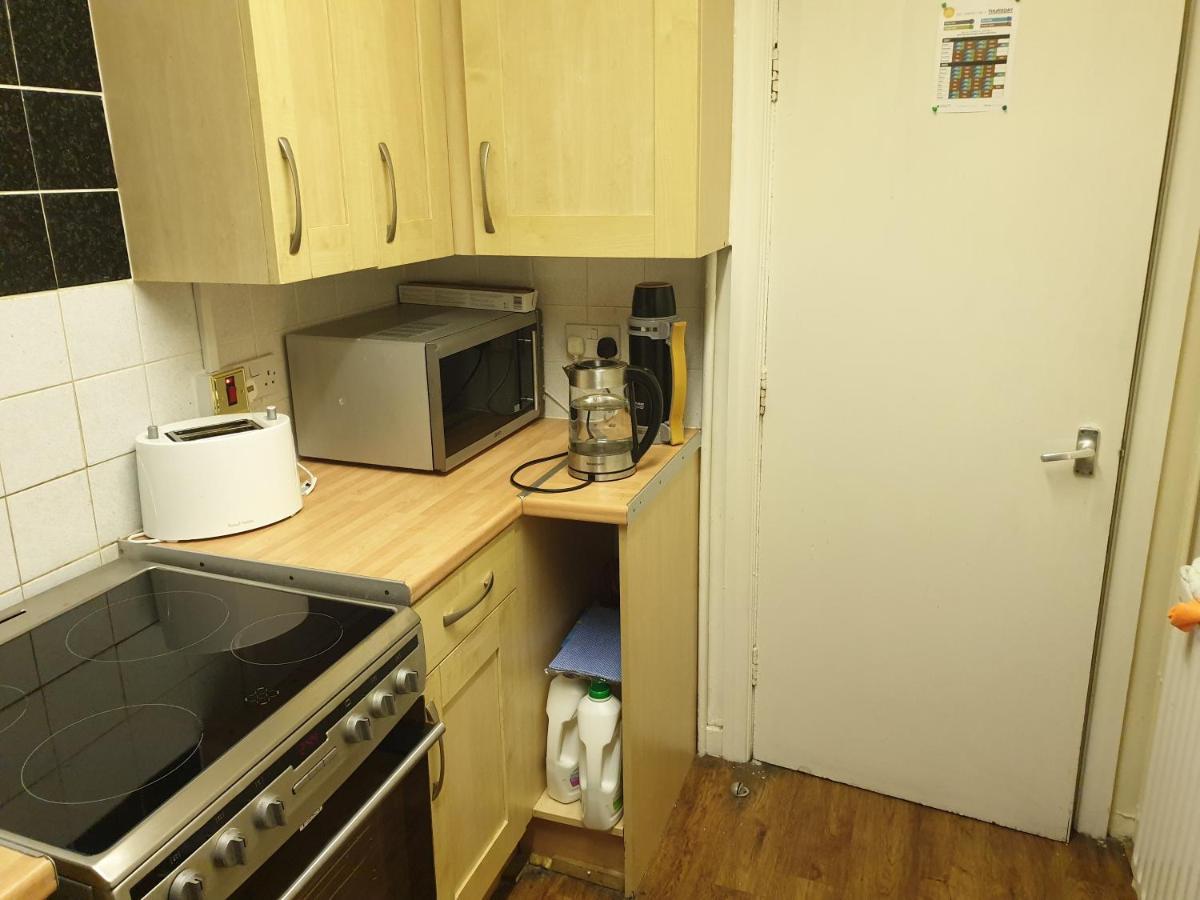 Splendid 4Bedrooms Shared Home Manchester Esterno foto