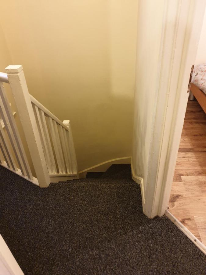 Splendid 4Bedrooms Shared Home Manchester Esterno foto