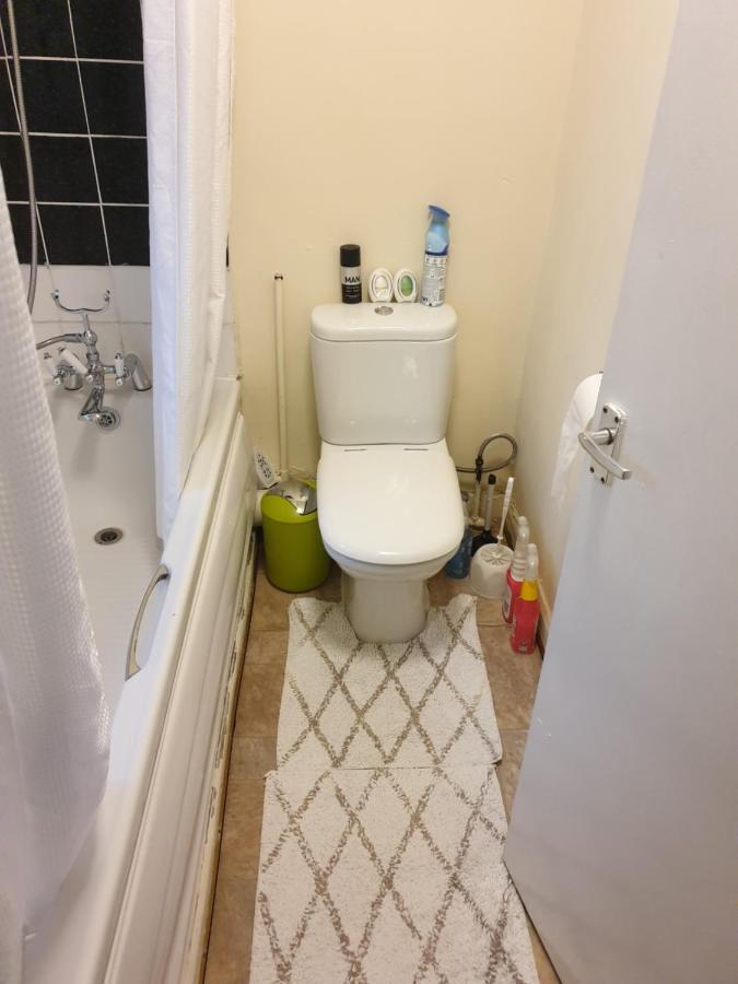 Splendid 4Bedrooms Shared Home Manchester Esterno foto
