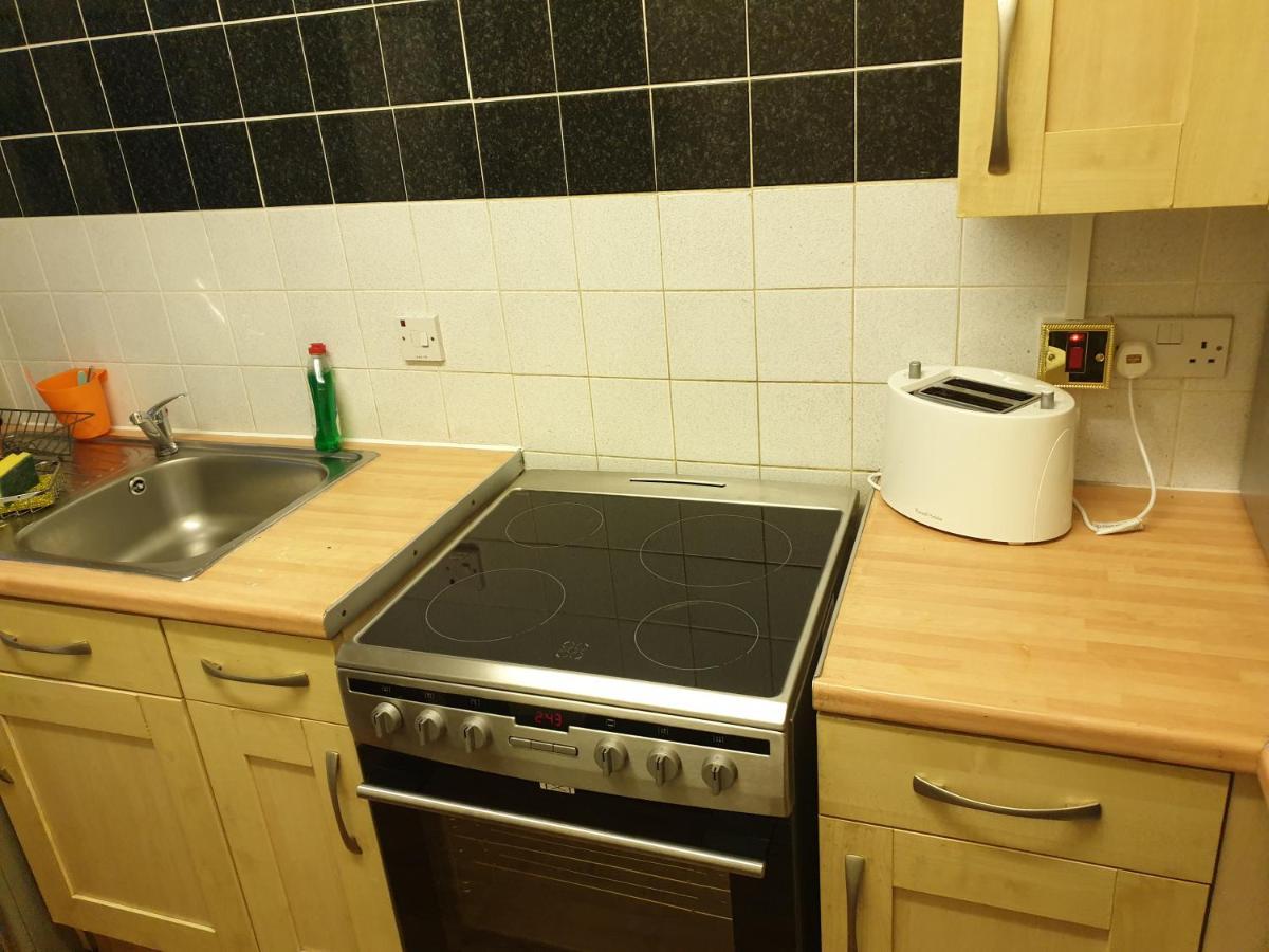 Splendid 4Bedrooms Shared Home Manchester Esterno foto