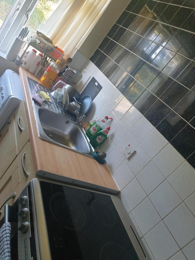 Splendid 4Bedrooms Shared Home Manchester Esterno foto