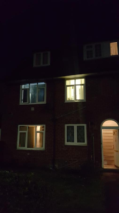 Splendid 4Bedrooms Shared Home Manchester Esterno foto